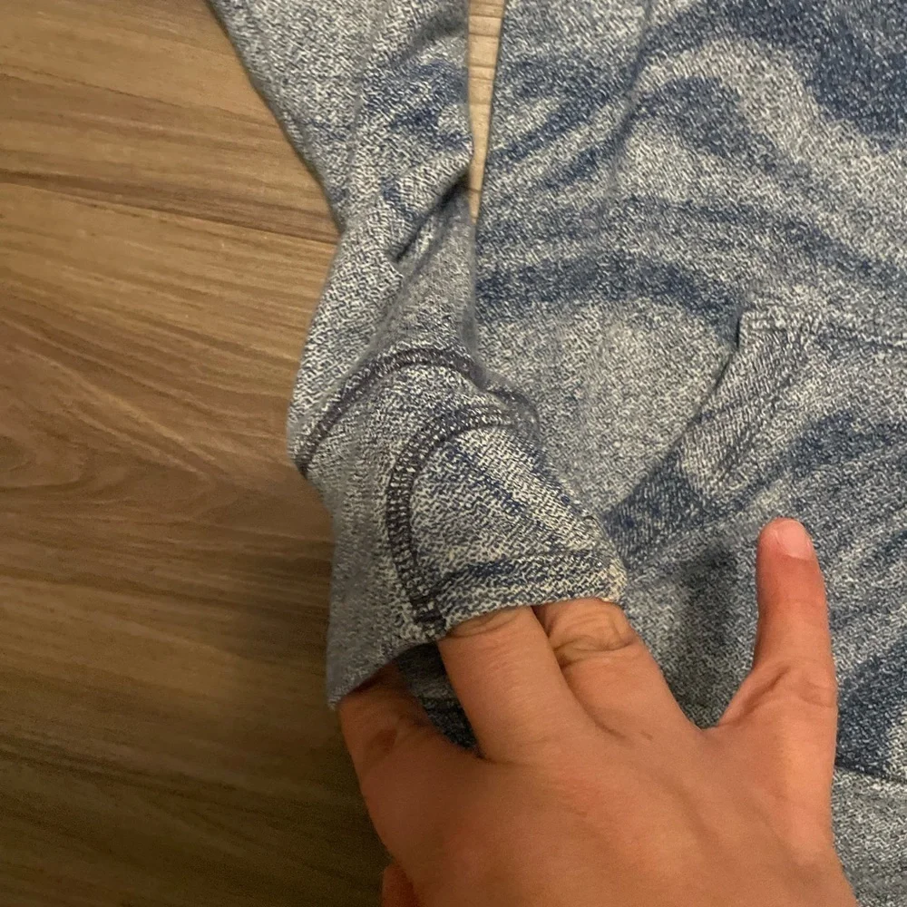 Athleta Girl marble Kids Gray and blue pullover hoodie size S/7